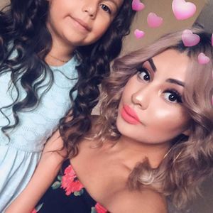 Meet your Posher, Stephaniee